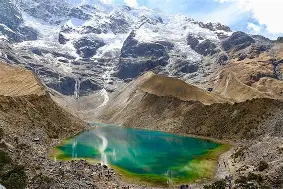 秘鲁碾压墨西哥,罗本三分雨点燃全场 秘鲁碾压墨西哥,罗本三分雨点燃全场