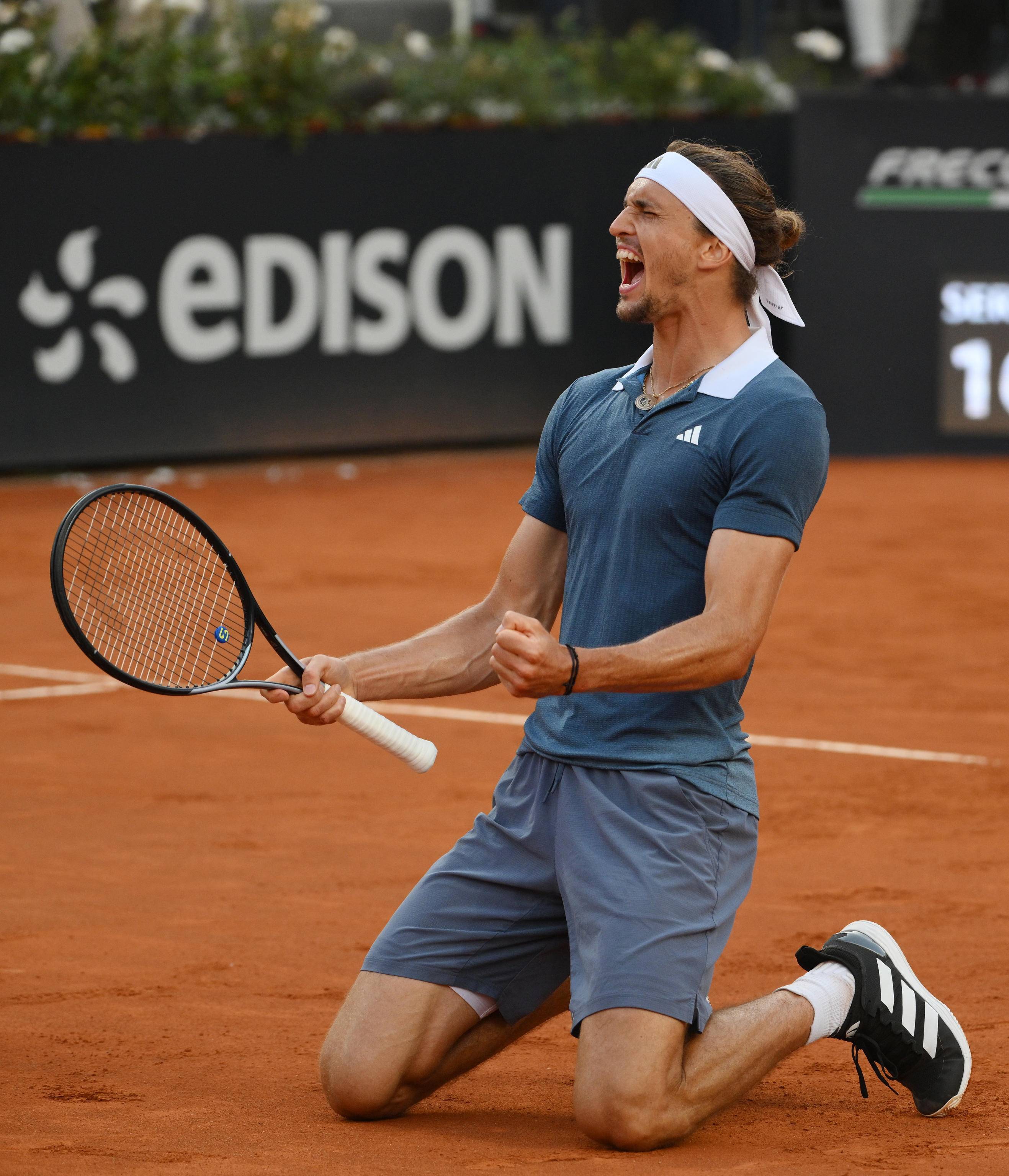 开云体育入口-世界网球队爆冷西班牙网球队，兹维列夫关键制胜的简单介绍