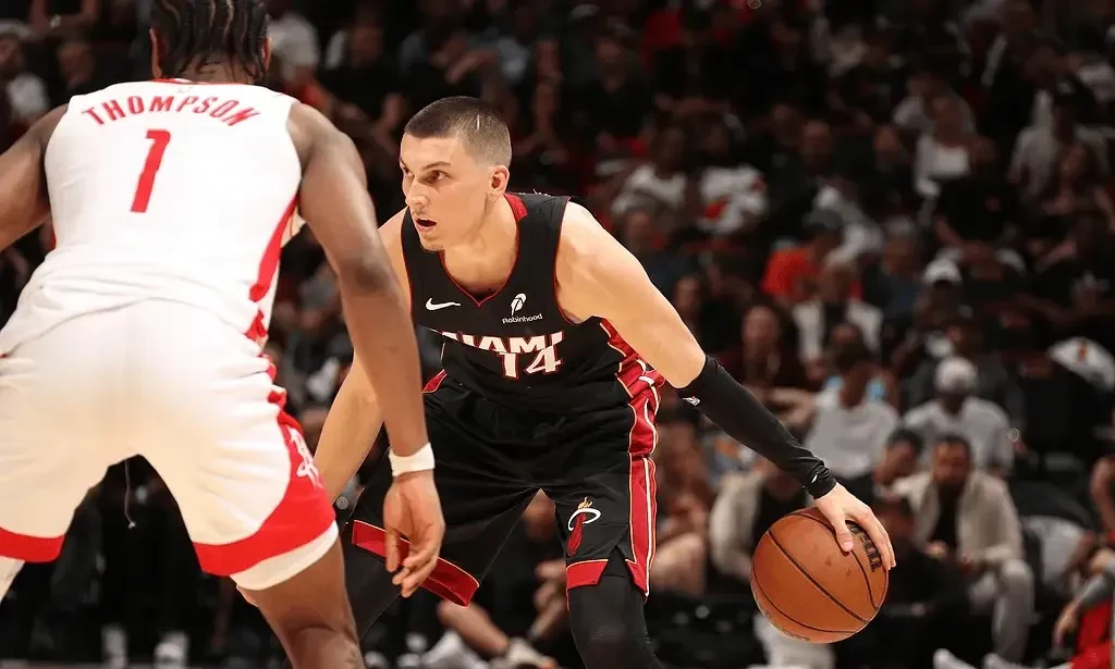 法国男篮完胜热火B队,阿德巴约送出助攻的简单介绍 法国男篮完胜热火B队,阿德巴约送出助攻的简单介绍