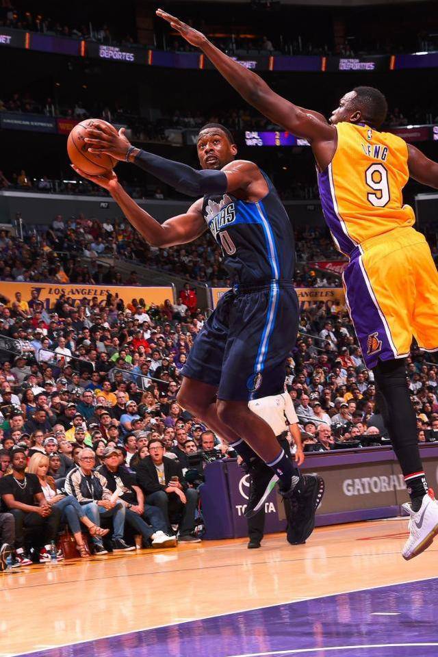 墨西哥男篮碾压尼日利亚男篮,巴恩斯高光表现 墨西哥男篮碾压尼日利亚男篮,巴恩斯高光表现