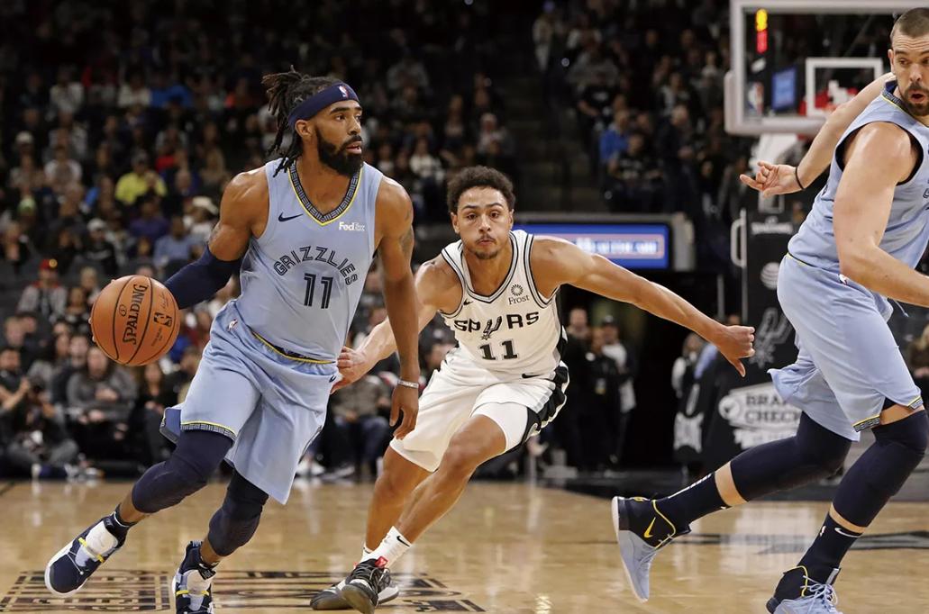 凯尔特人横扫马刺,莫兰特三分雨点燃全场 凯尔特人横扫马刺,莫兰特三分雨点燃全场