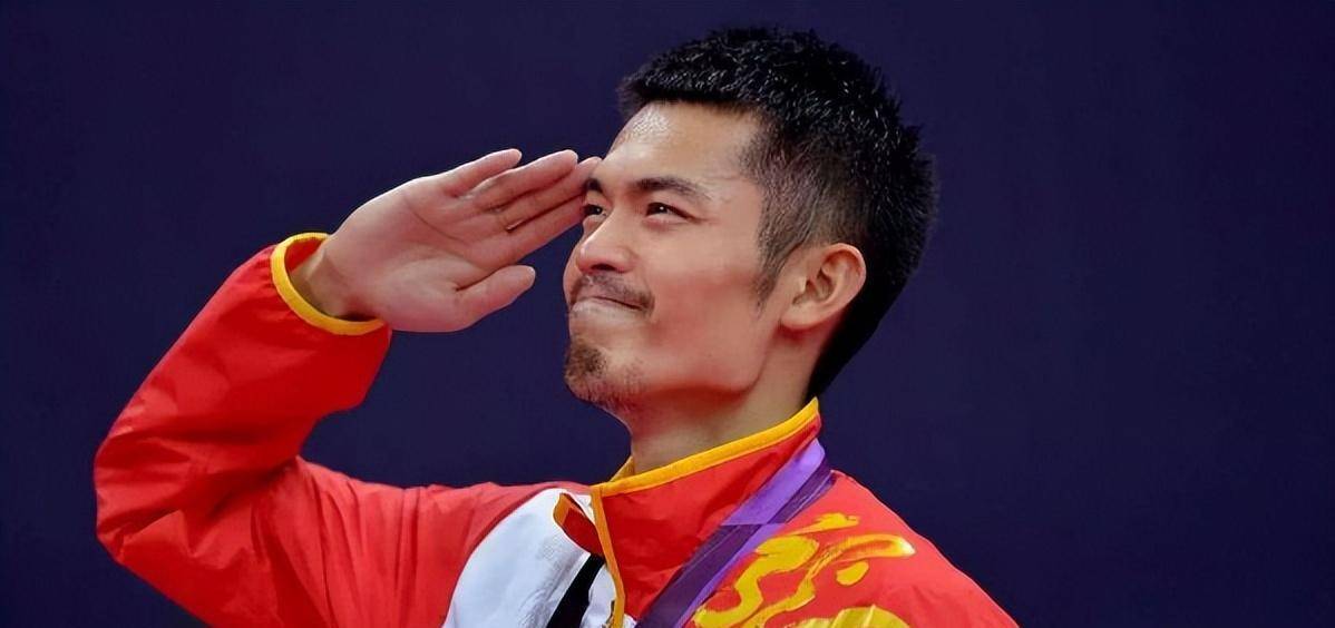 中国羽毛球队完胜英格兰羽毛球队,陶菲克送出助攻 中国羽毛球队完胜英格兰羽毛球队,陶菲克送出助攻