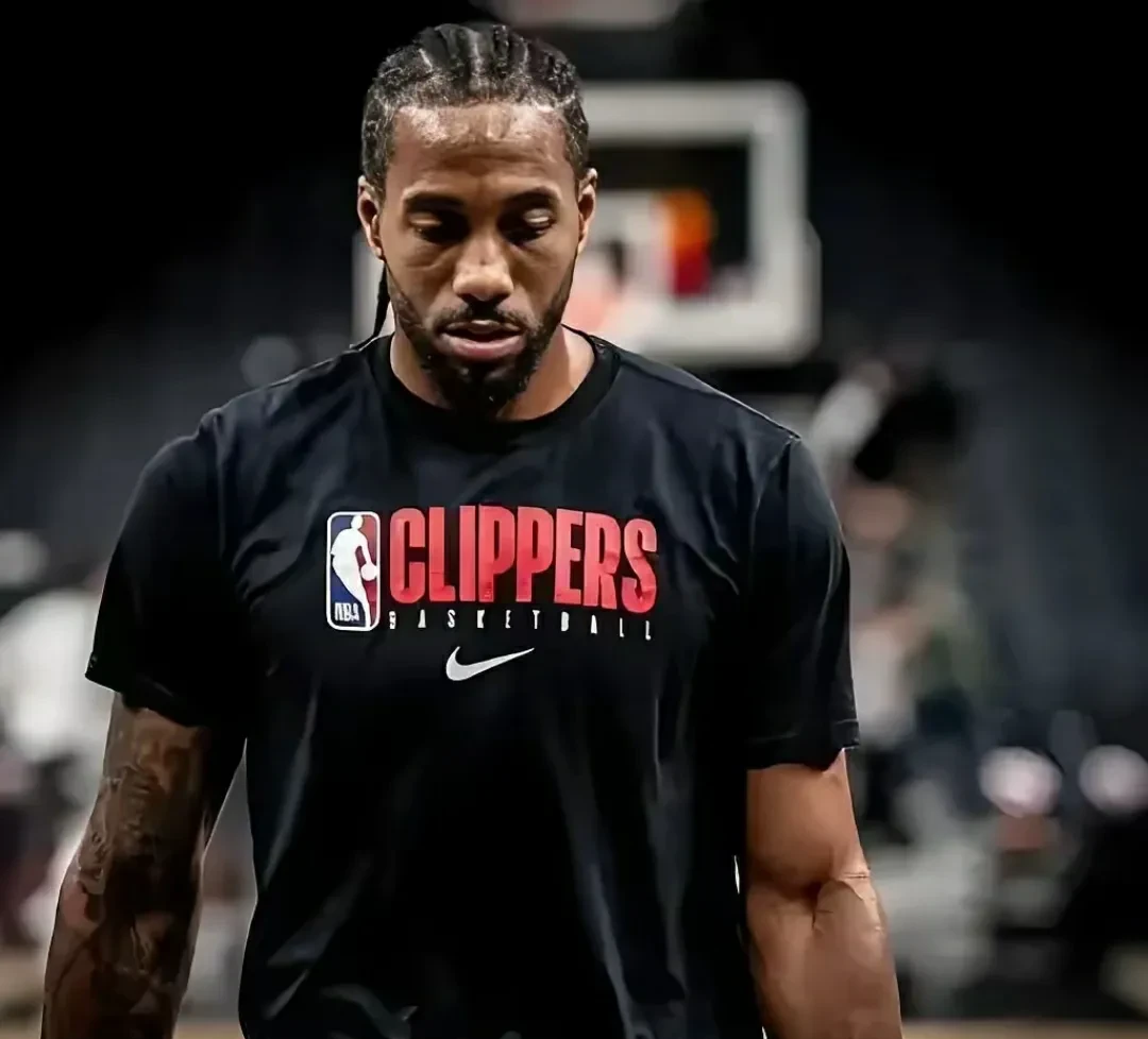 篮球球员突破自我,表现堪称完美 篮球球员突破自我,表现堪称完美