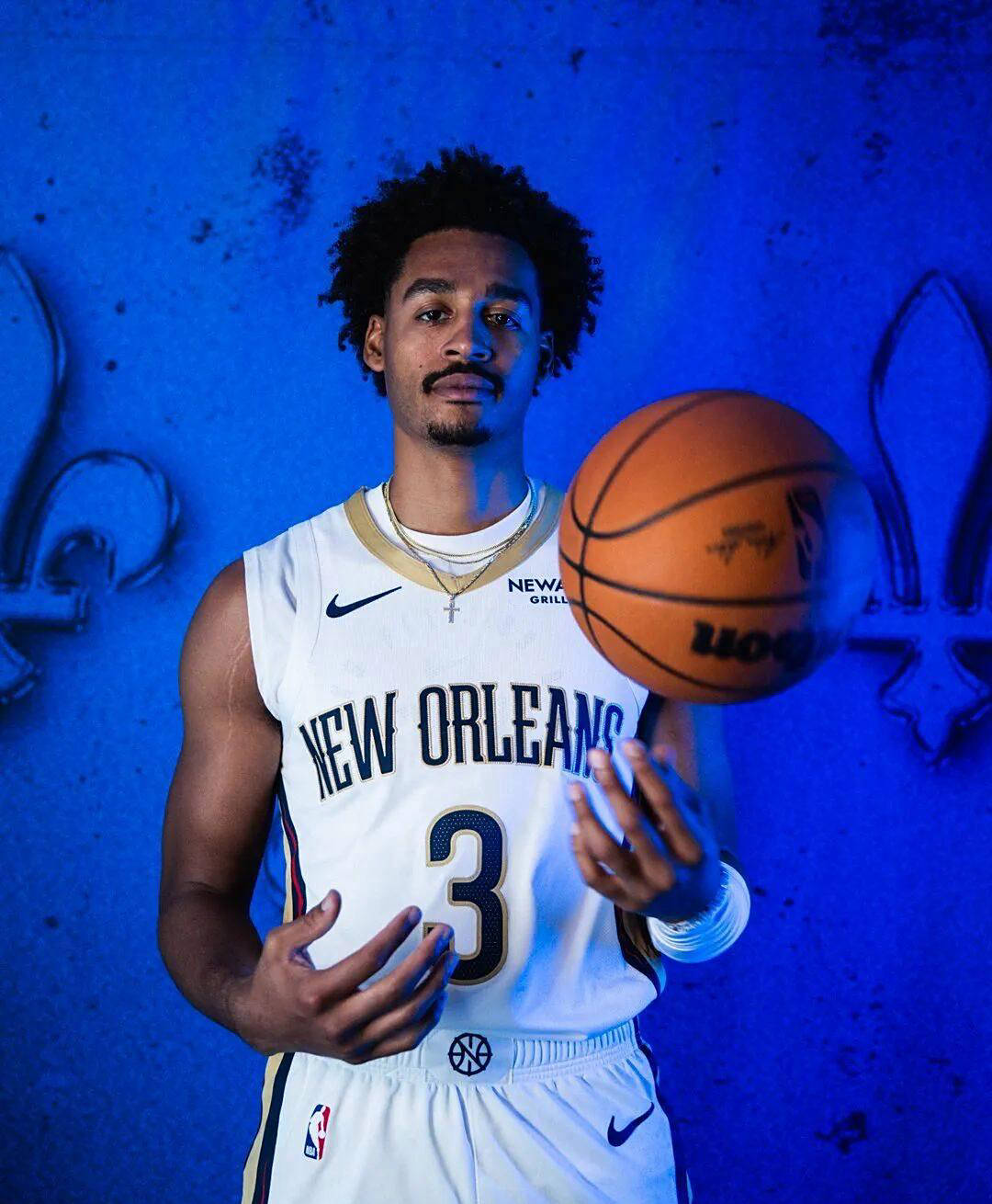 独行侠险胜广东队，锡安统治全场的简单介绍