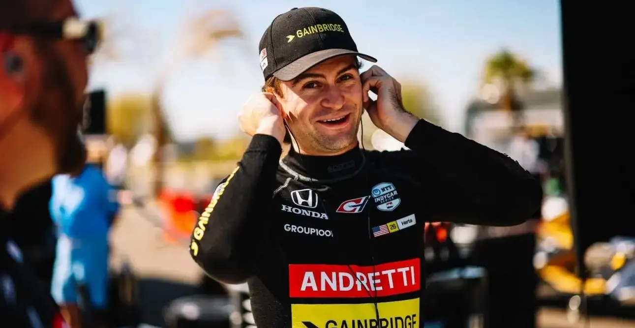 威廉姆斯翻盘红牛车队，周冠宇惊艳四座