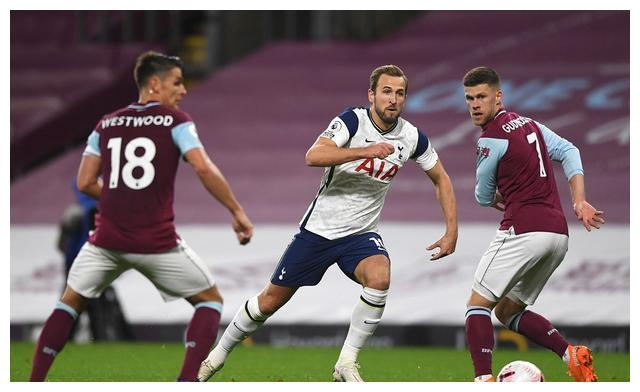 开云体育平台APP-新城主场对阵狼队，王者之战一触即发！