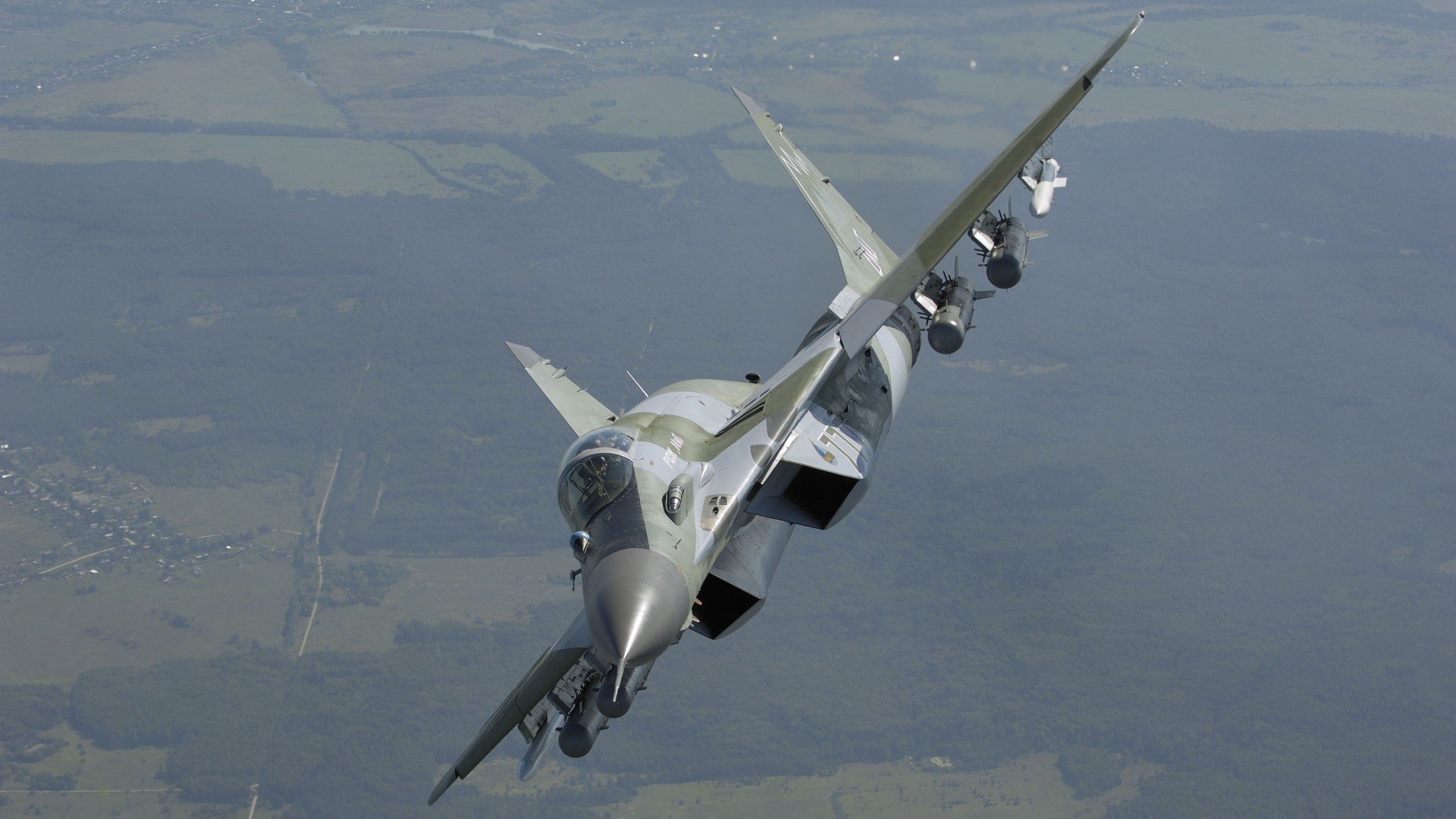 跨越赛场的火焰，英格兰逆转奥地利与马龙的激情点燃