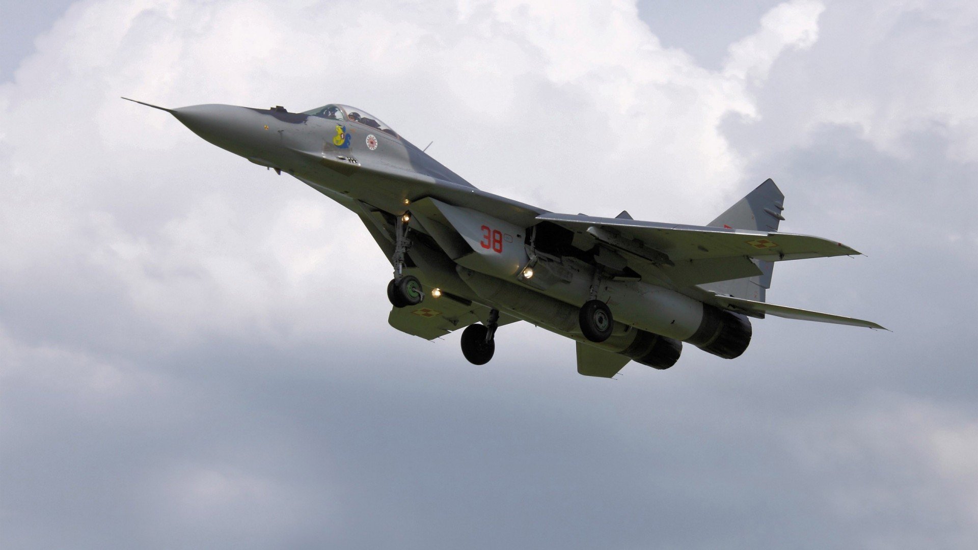 哥斯达黎加式逆袭，F1新赛季揭幕战，谁将完胜贝蒂斯？