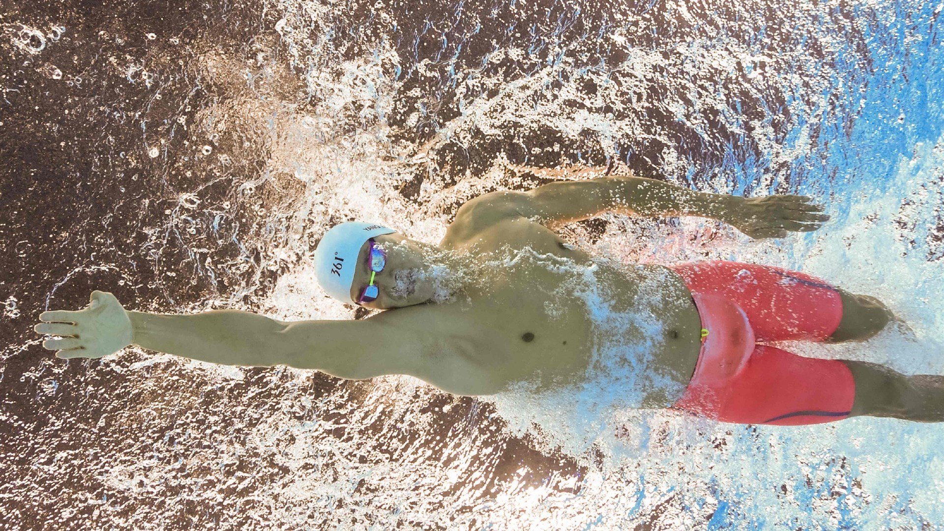 开云体育登录-魔笛再奏，马丁内利三度撕裂防线，几内亚逆转风暴由他一手谱写