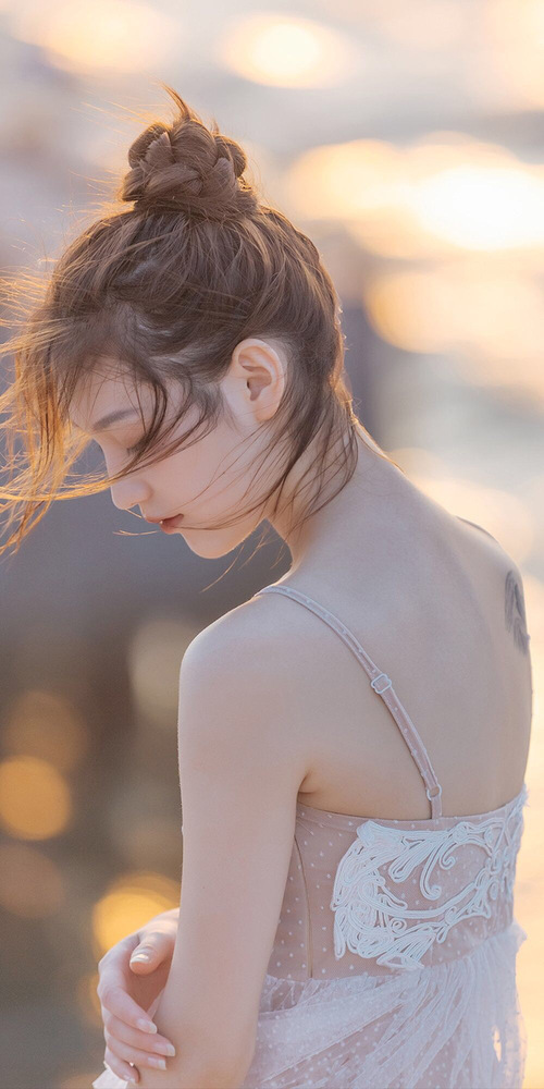 开云sport-南北压制，当突尼斯铁血绞杀拉齐奥，格列兹曼正用大师级演出定义欧洲之巅